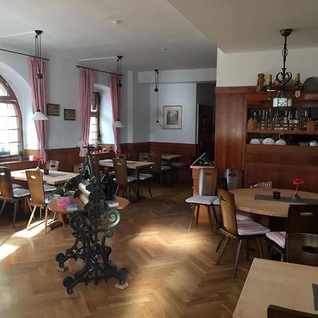 Gasthof Baeren Оксенфурт Экстерьер фото